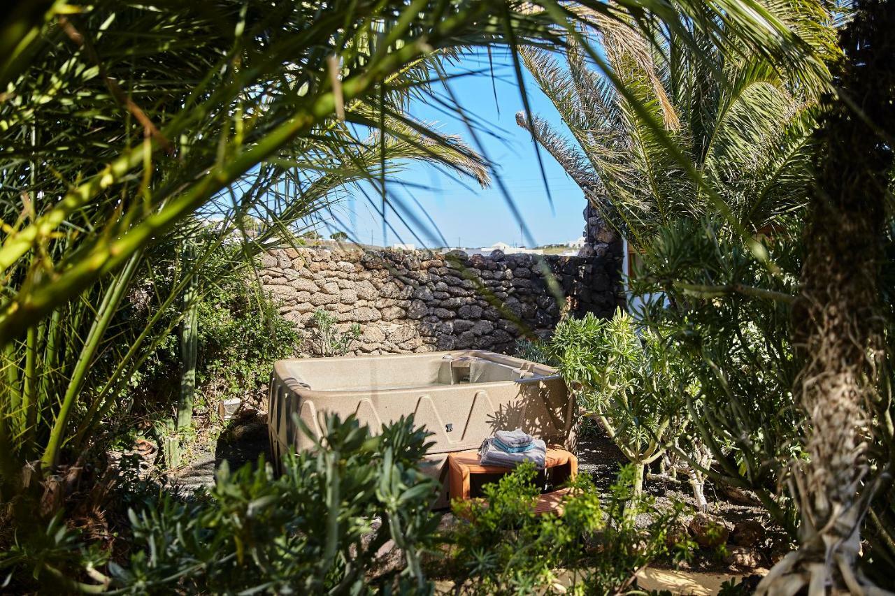 Villa Palmeras Canarias Uga Exterior photo